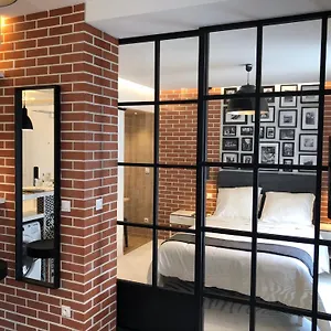 Hainaut Xixème Appartement